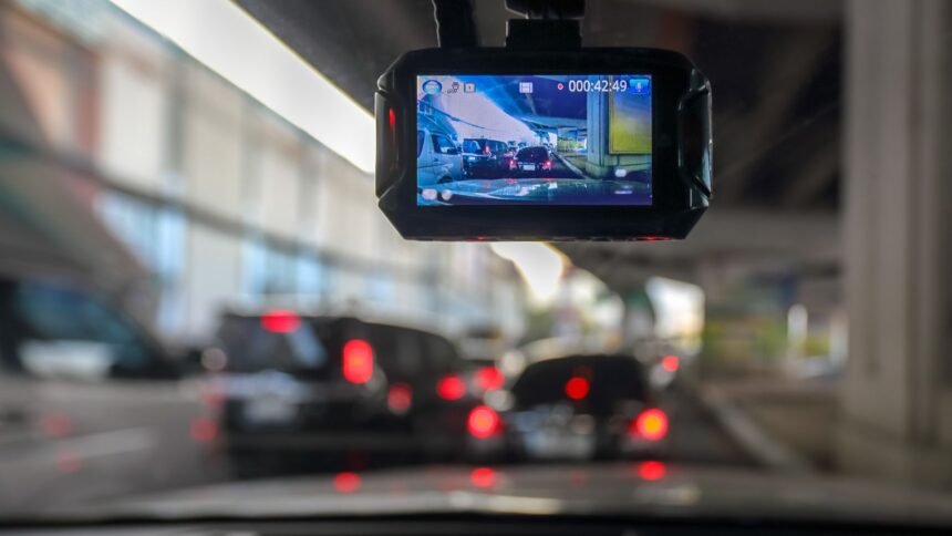 aparecer na capa do post, ilustrando o artigo comparativo das melhores dash cam disponíveis no mercado brasileiro.